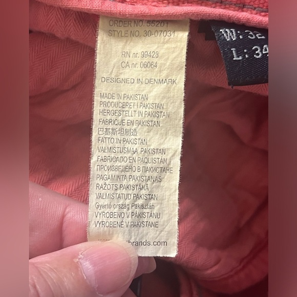 Everyday Hero Lindbergh stretchquality dark coral colored size 32-34 jeans. EUC. - Picture 13 of 15